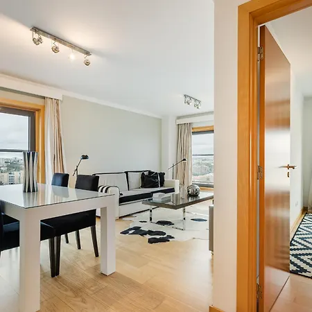 Apartment Fm Parque Nacoes Lisbon